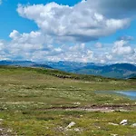 Brand New At Cross-country Skiing Feriehus